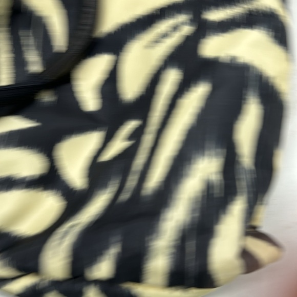 Calvin Klein Black White Nylon Lightweight Tote Bag TOT5246 - Picture 7 of 8